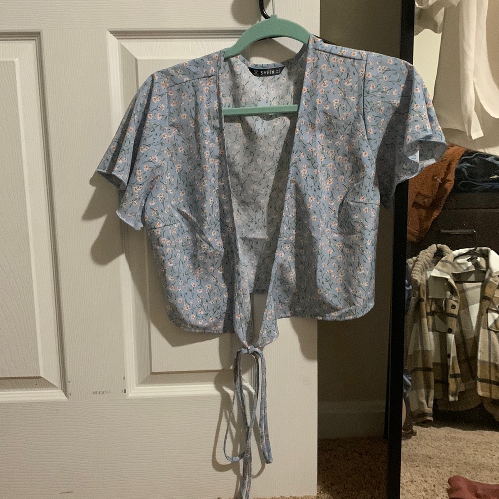 Blue flower tie top